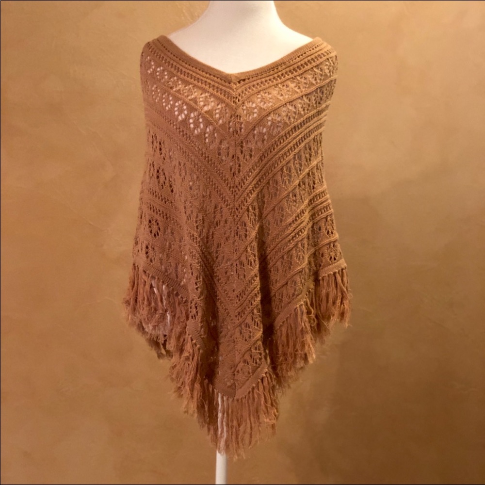 Boutique Forever 21 Tan Pullover Knit Shawl Small